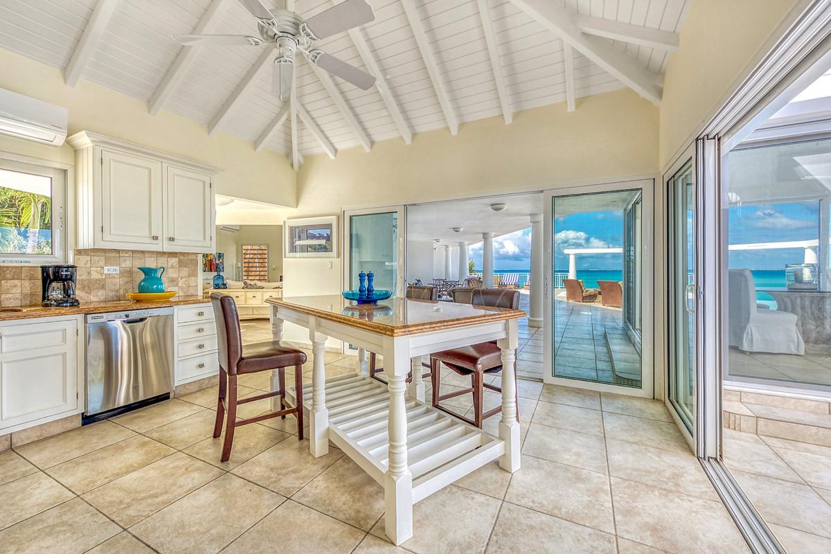 Luxury Pool Villa St Martin - kitchen